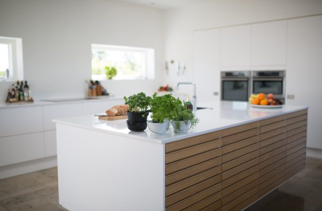 Een kindveilige keuken creëer je met deze tips
